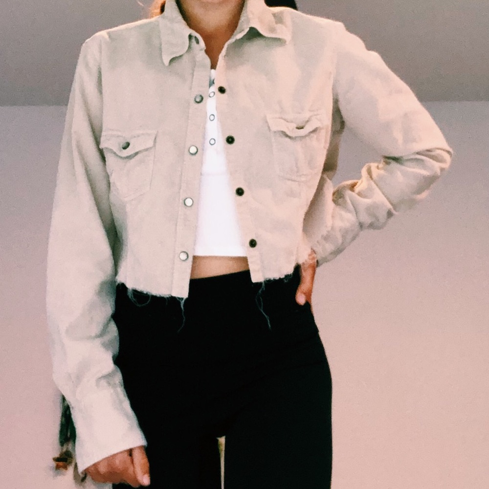 Cream ribbed  jacket, cropped